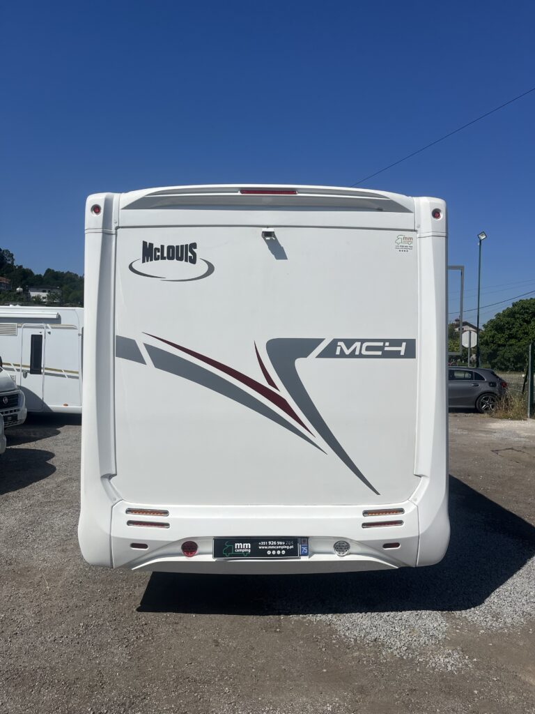 McLouis Mc4 68 cama central e basculante