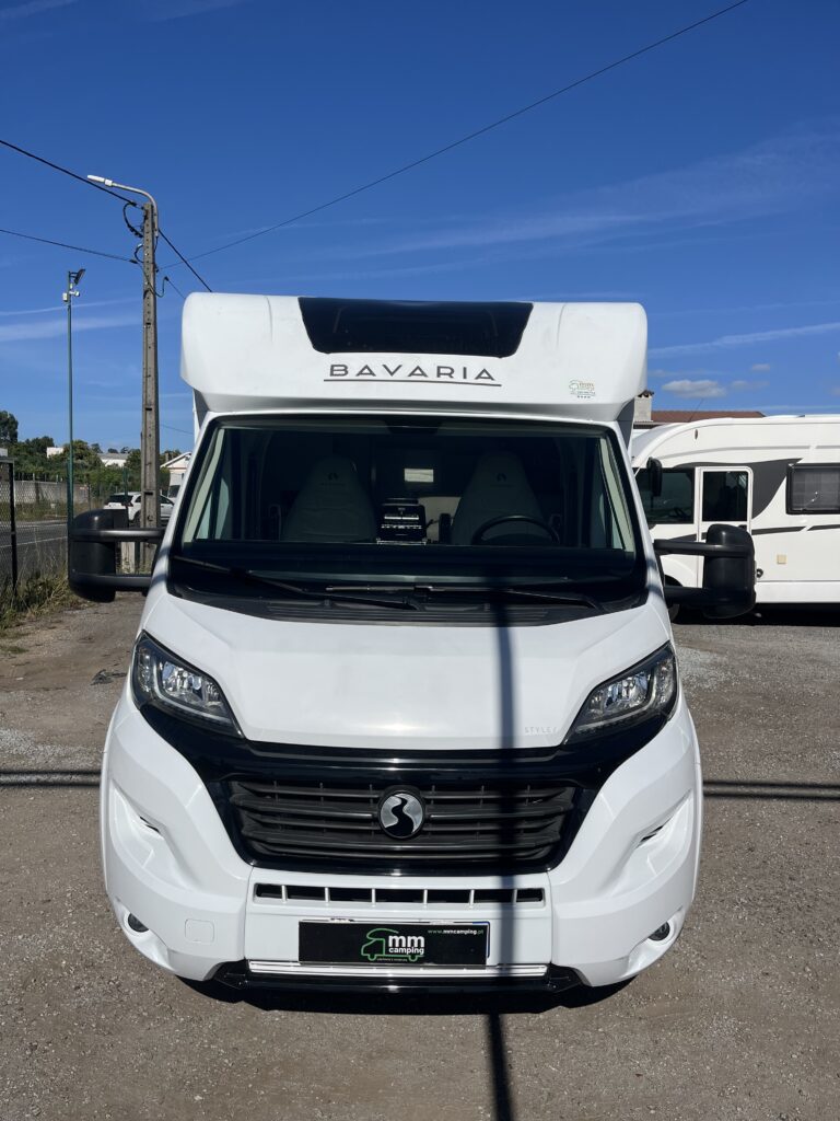 Bavaria T706 Cama Central e Basculante