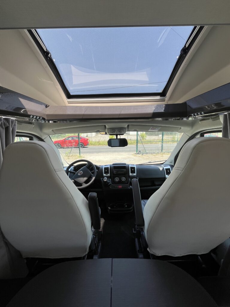 Chausson Titanium 738 XLB