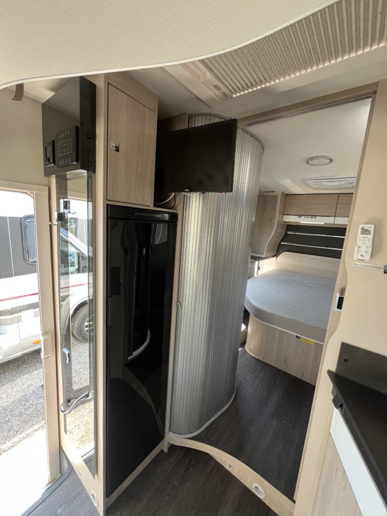 Chausson Titanium 738 XLB