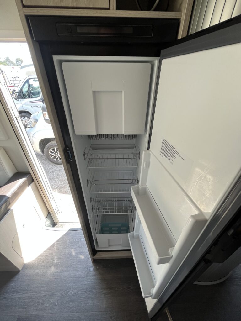 Chausson Titanium 738 XLB