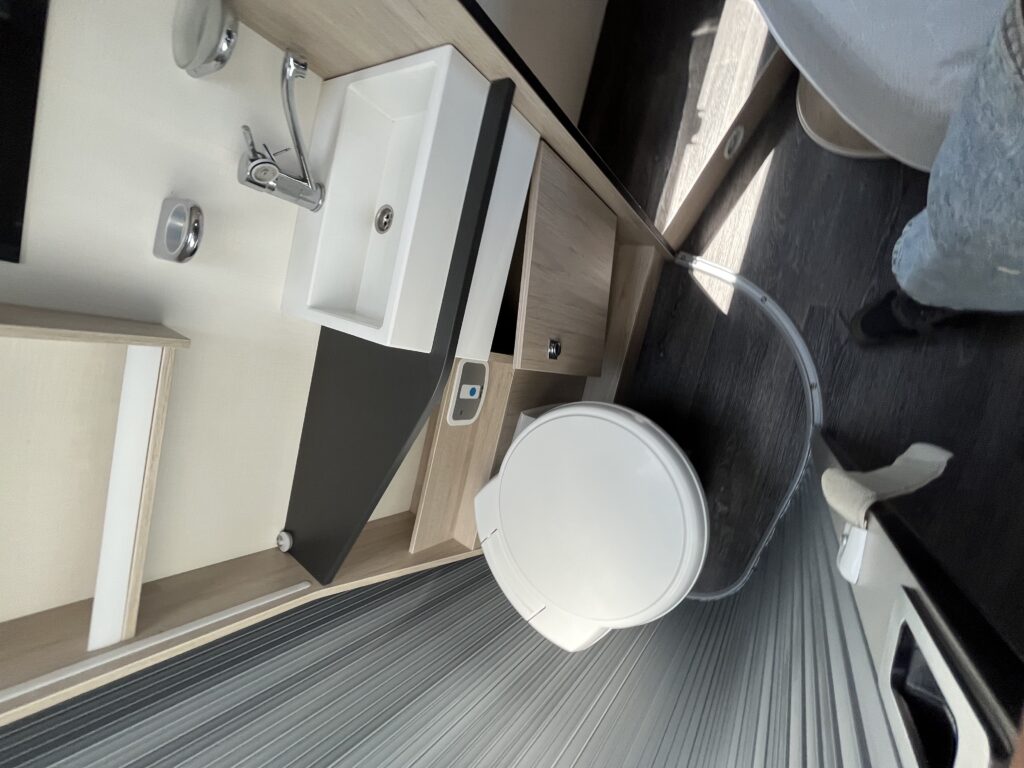 Chausson Titanium 738 XLB