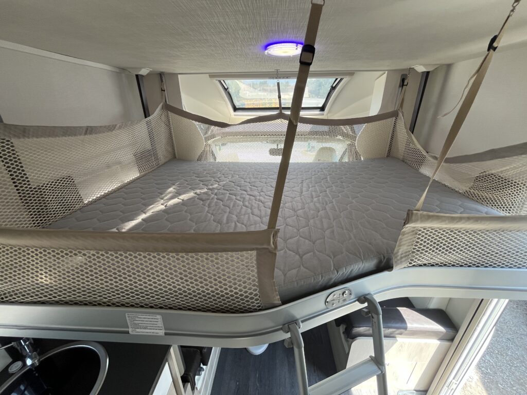 Chausson Titanium 738 XLB
