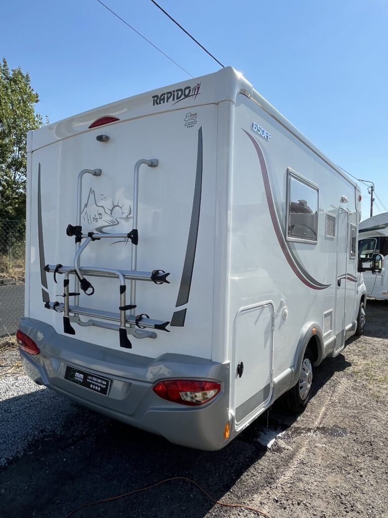 Rapido 650FF cama central e basculante