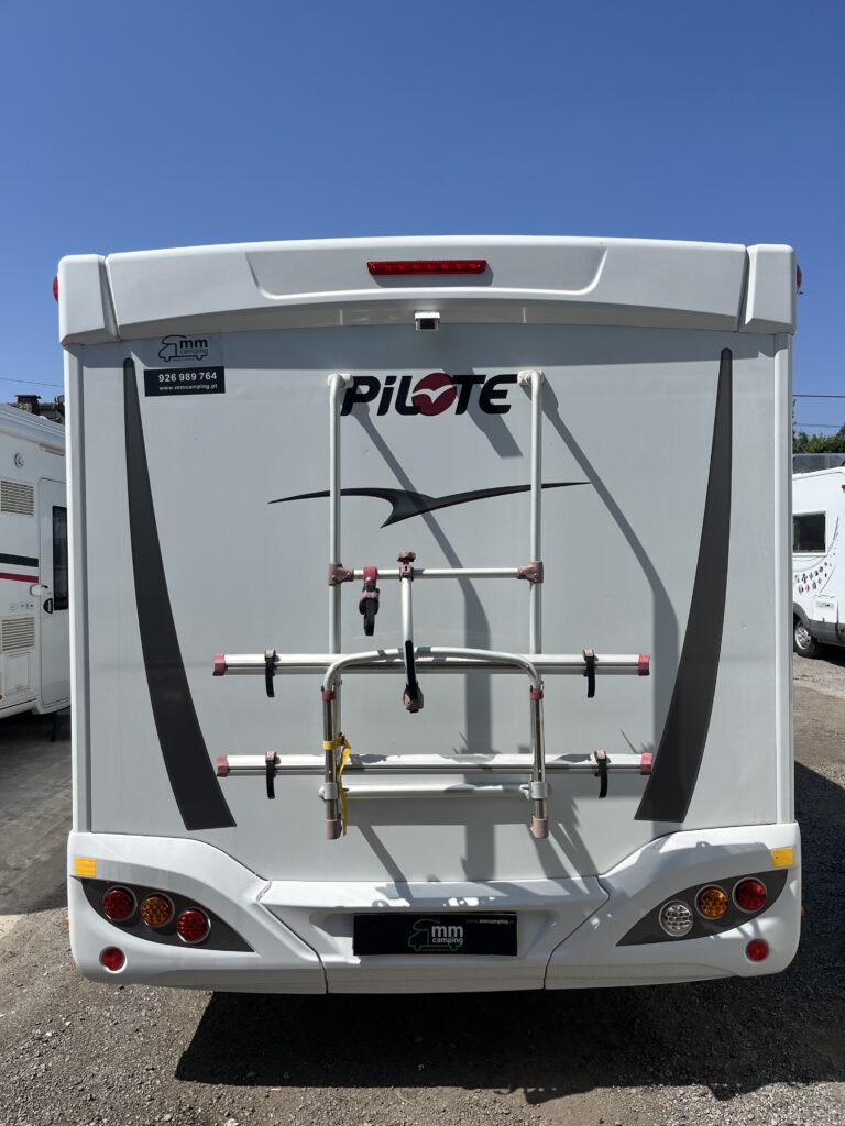 Pilote P700 Cama Central