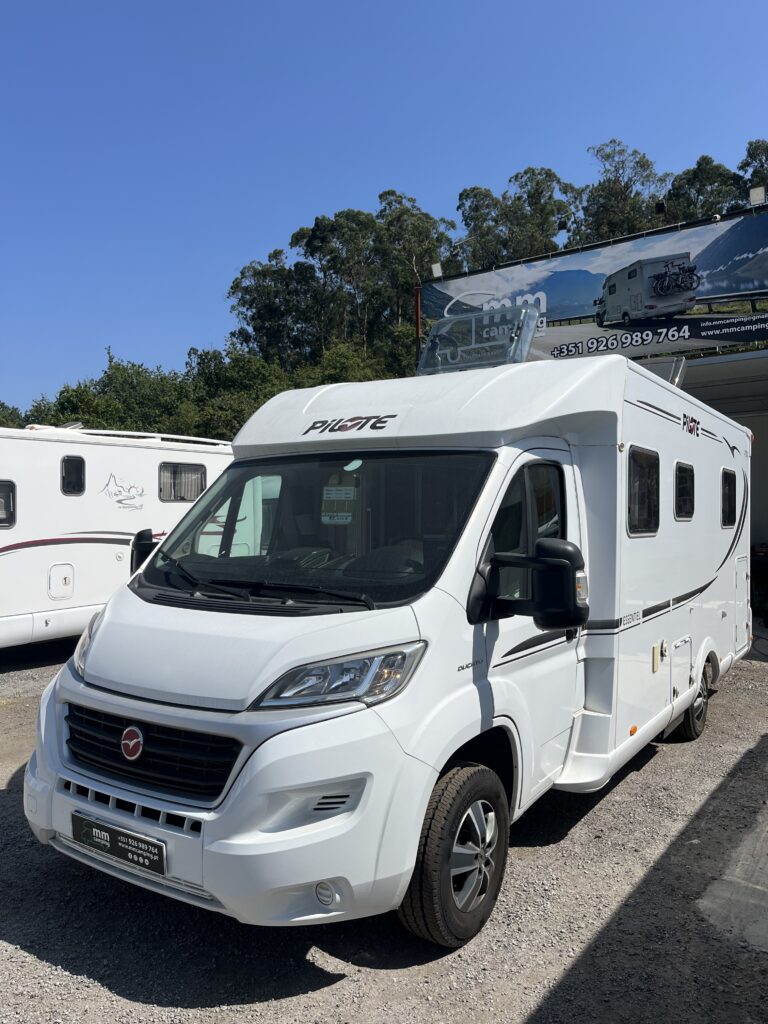 Pilote P700 Cama Central