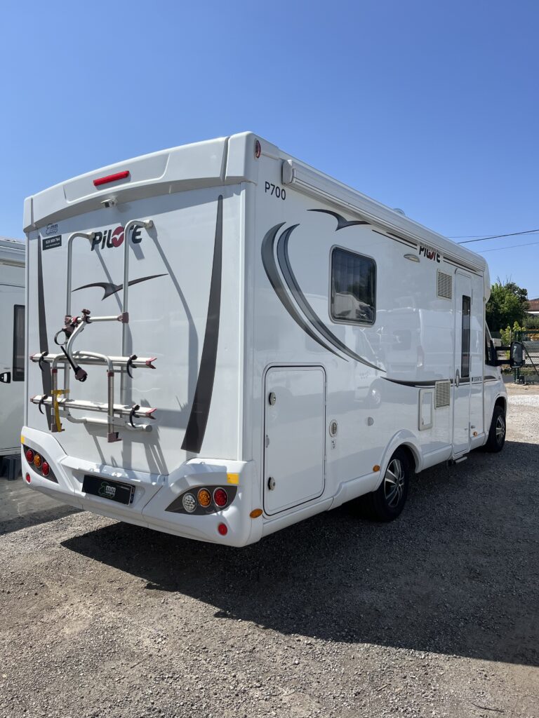 Pilote P700 Cama Central