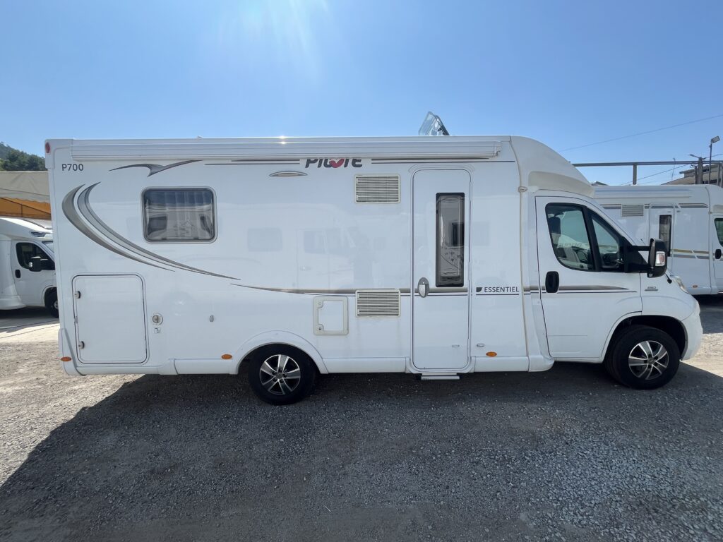 Pilote P700 Cama Central