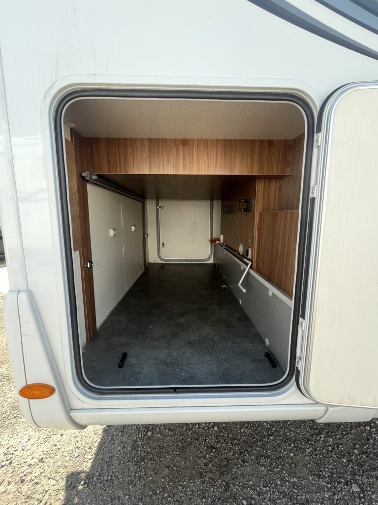 Pilote P700 Cama Central