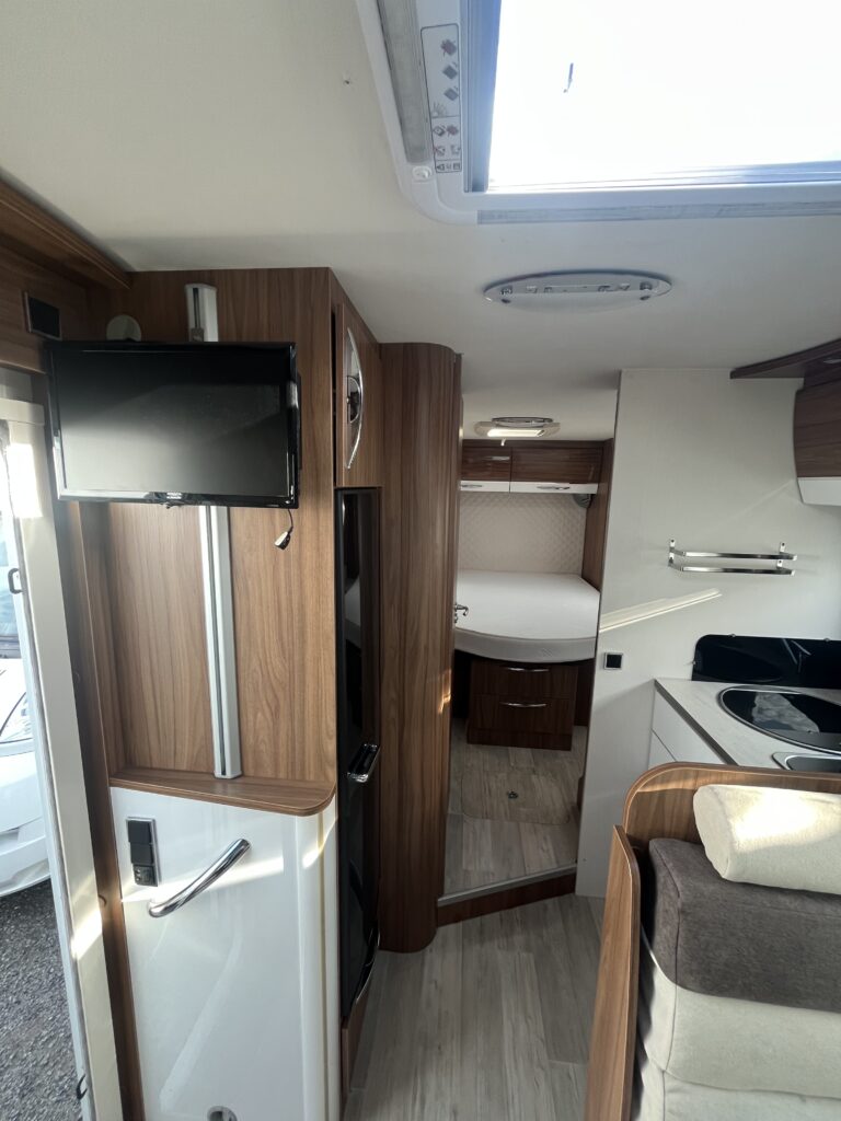Pilote P700 Cama Central