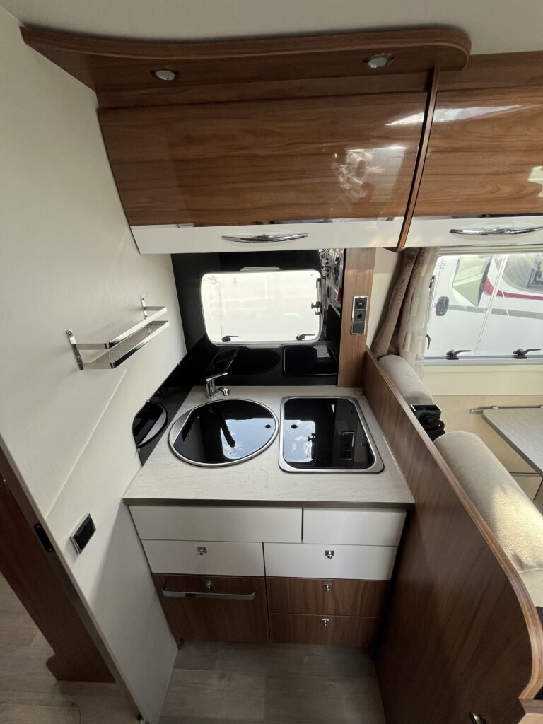 Pilote P700 Cama Central