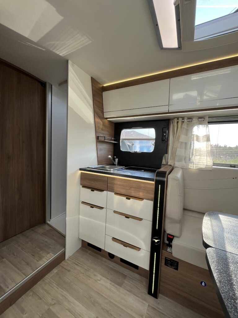Pilote G720 | 2021 | Fiat Ducato 2.3 Multijet 140 CV | 44.873 km