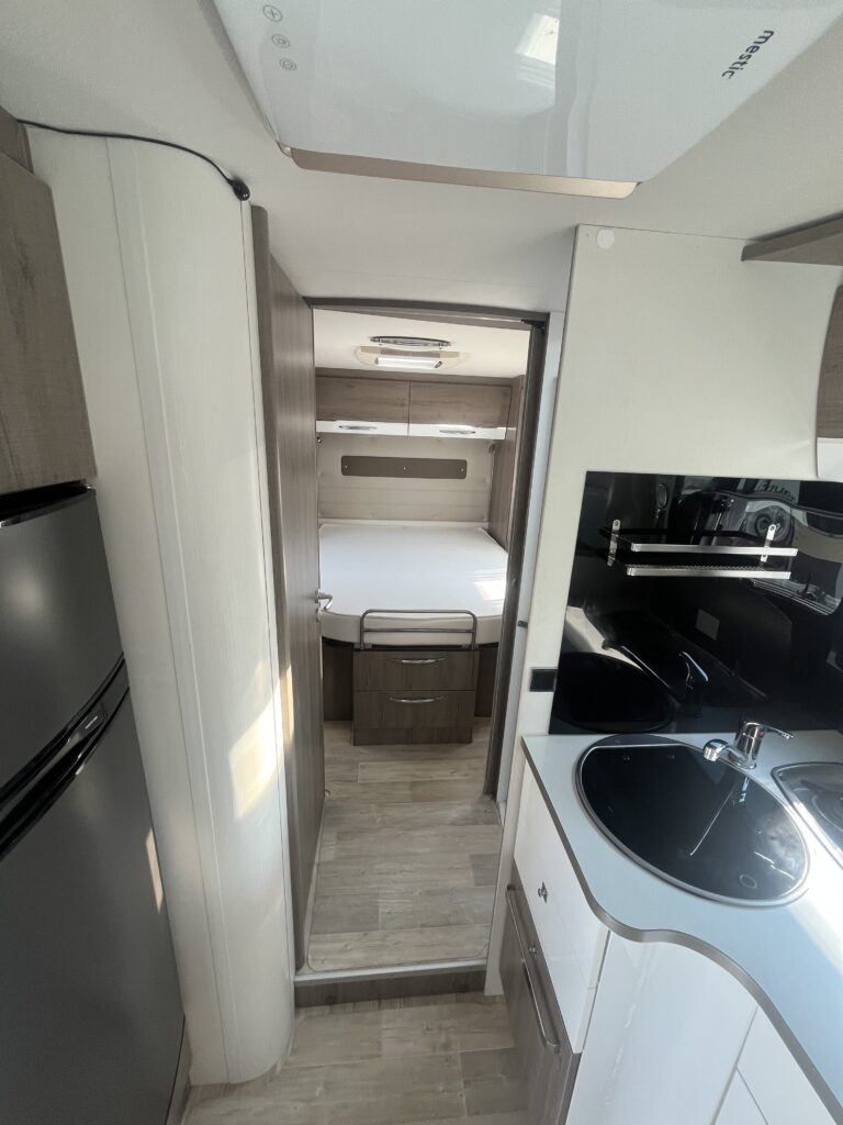 Bavaria Integral Style 740 Cama Central