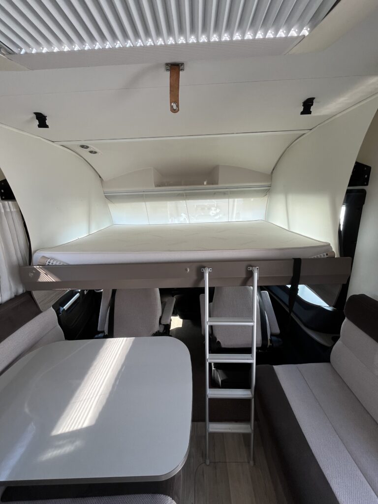 Bavaria Integral Style 740 Cama Central