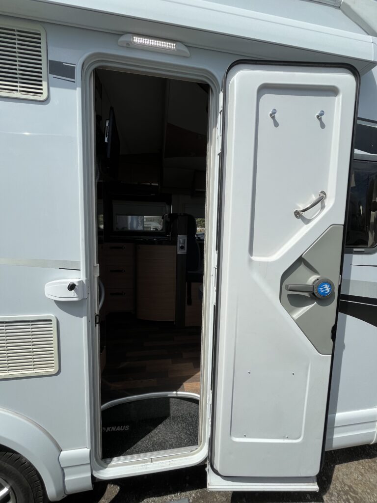 KNAUS SKYWAVE IC-LINE | FIAT DUCATO 2.3 130 CV | 2017