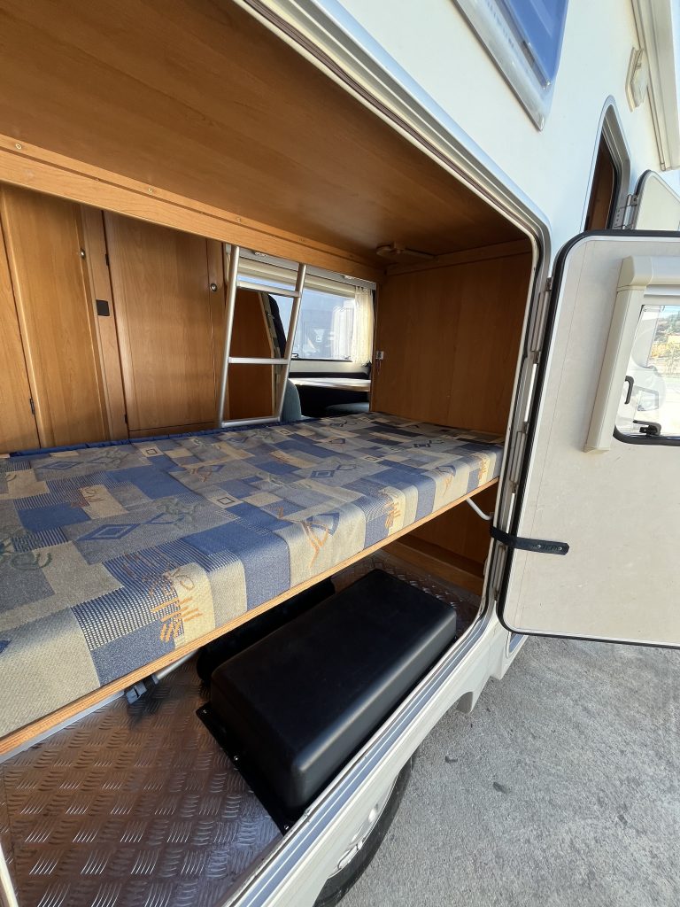 Adria Adriatik — 2003 | Fiat Ducato 2.3 – 110 cv | 142 500 km