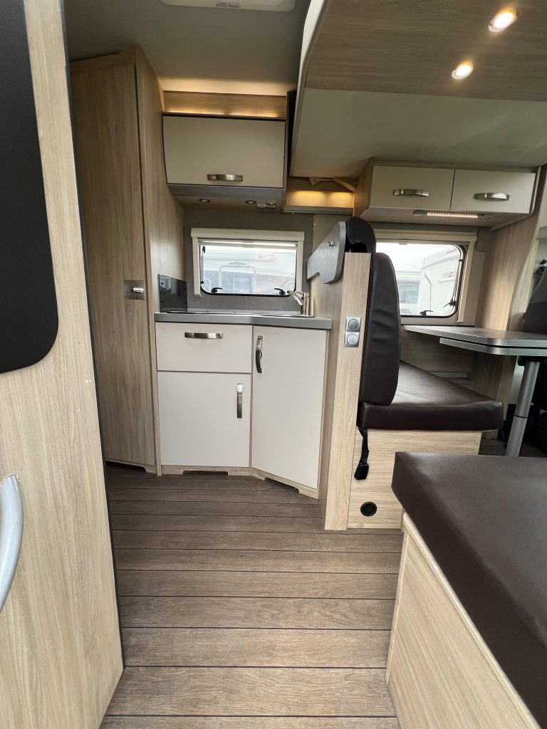 Weinsberg Cara Suite 2019 Cama francesa + Cama basculante