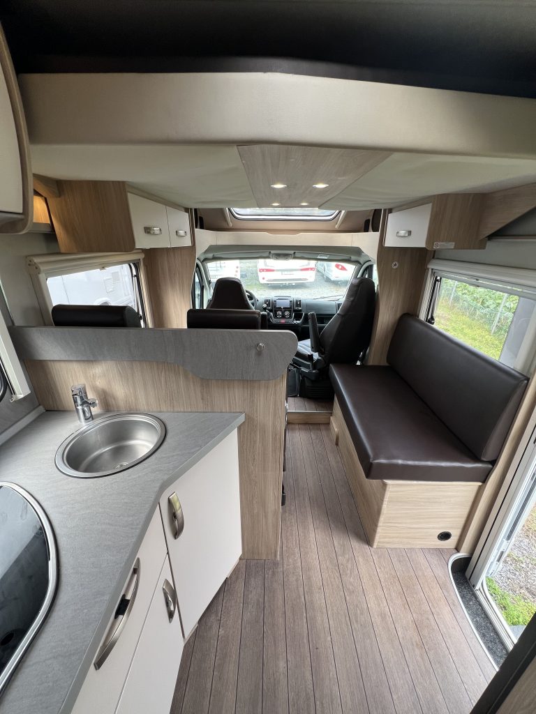 Weinsberg Cara Suite 2019 Cama francesa + Cama basculante