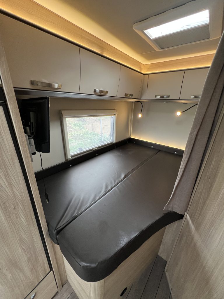 Weinsberg Cara Suite 2019 Cama francesa + Cama basculante