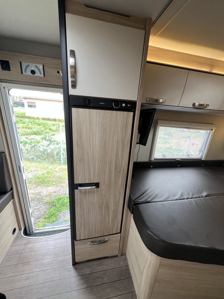 Weinsberg Cara Suite 2019 Cama francesa + Cama basculante