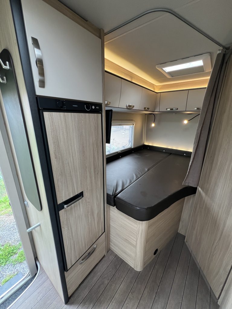 Weinsberg Cara Suite 2019 Cama francesa + Cama basculante