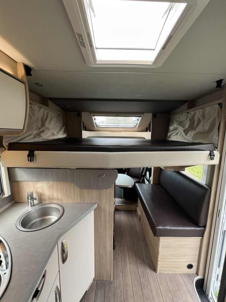 Weinsberg Cara Suite 2019 Cama francesa + Cama basculante