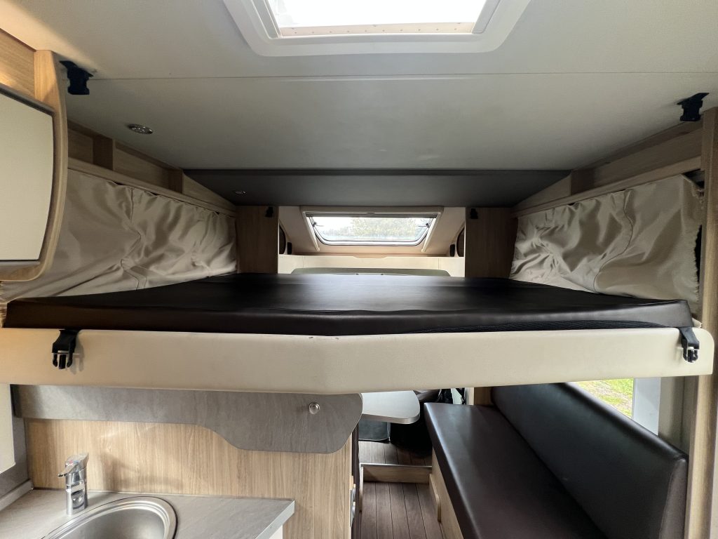 Weinsberg Cara Suite 2019 Cama francesa + Cama basculante