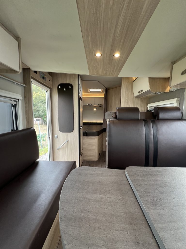 Weinsberg Cara Suite 2019 Cama francesa + Cama basculante